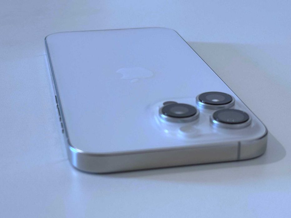 Бартер! Като НОВ! iPhone 16 Pro Max White Titanium (Бял) 94%