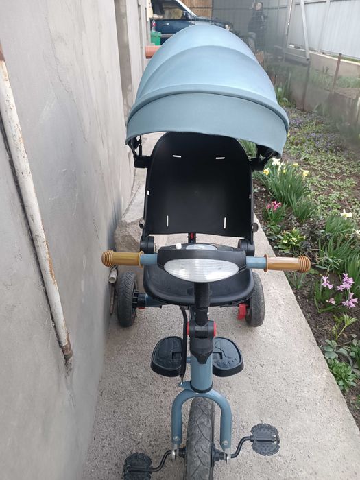 Детский трёх колёсный велосипед