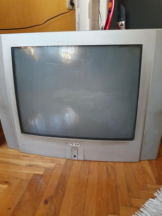 ПОДАРЯВАМ Работещ телевизор НЕО