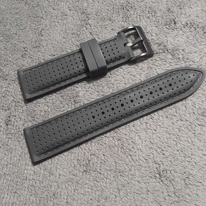 Лот сет каишки за часовник 26мм 28мм 24мм garmin diesel