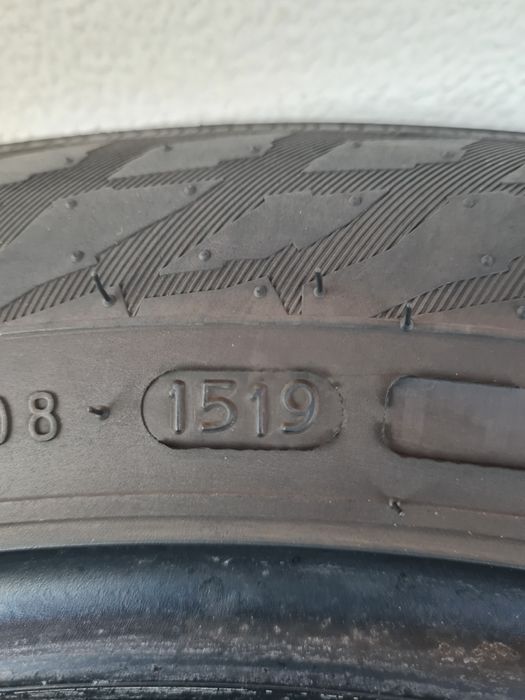 Зимни гуми 4 броя NOKIAN WRSnowProof 235 50 R17 дот 1519