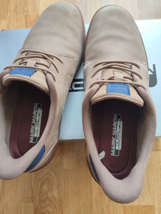 Vând pantofi Skechers Mark Mason