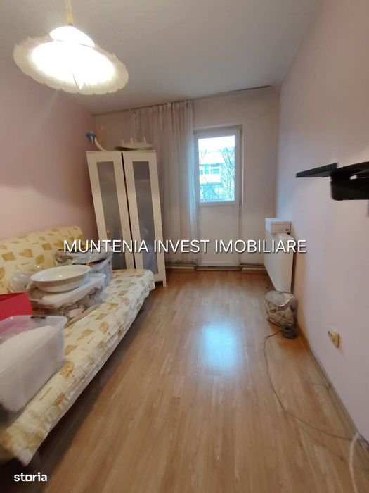 Ap. 3 cam. cf. I,etaj3, Războieni, zona Piață