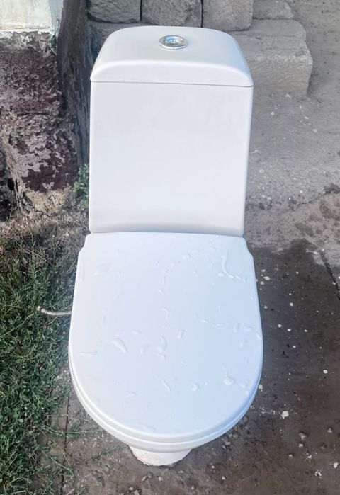 Унитаз белый б/у