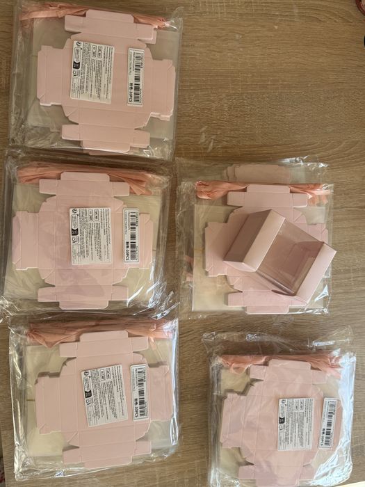 Lot cutiute cu fundite  300 bucati