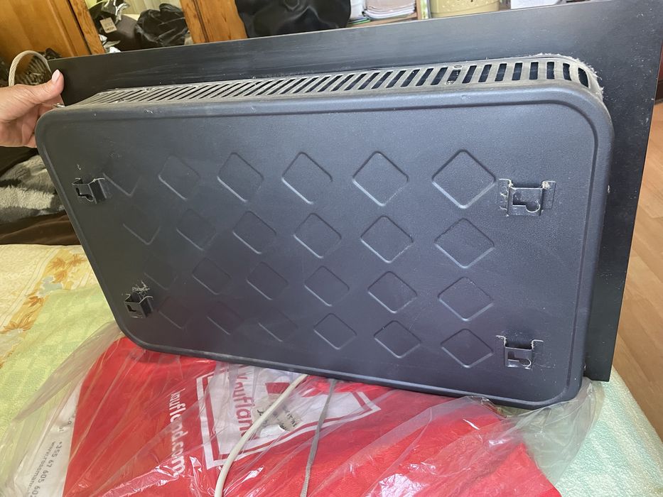 Стайна печка.Отоплителен уред за стена