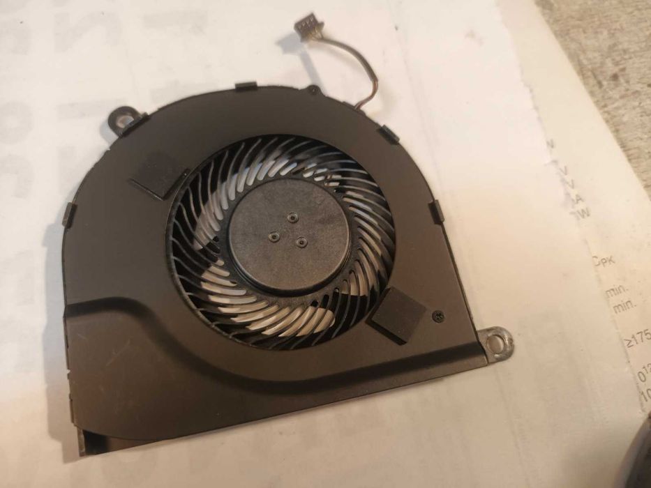 Вентилатор за лаптоп Dell Latitude