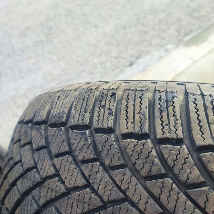 Bridgestone Blizzak 205/55 R16 DOT3122