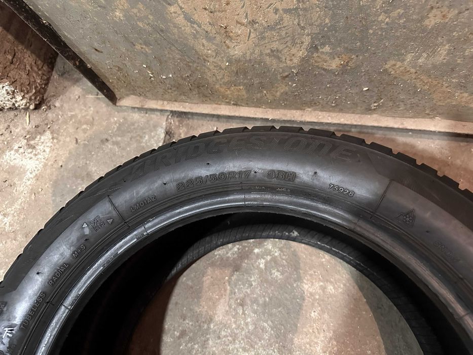 Гуми Bridgestone / Barum (225/50 R17)
