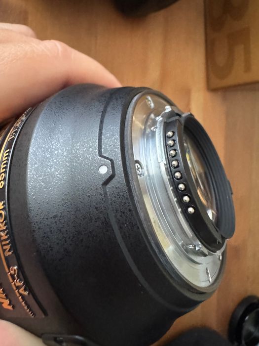 Продавам обектив за Nikon F-mount AF-S NIKKOR 85mm f/1.4G