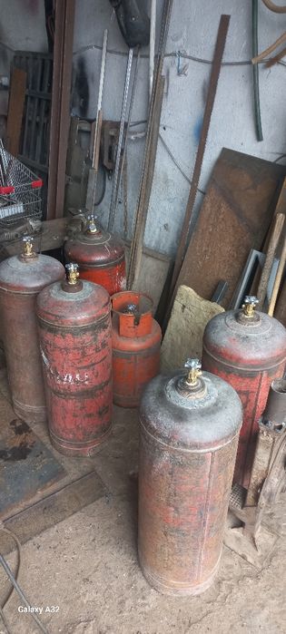 Продам газ балонй