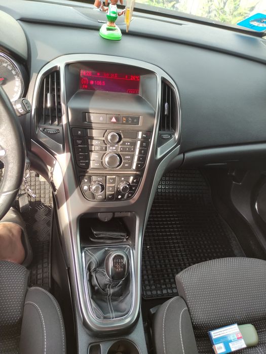 Opel astra j sport tourier, 1.7 diesel (125 hp), 2011, Euro5