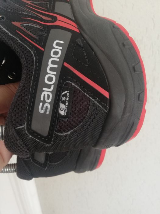 Adidași Salomon nr 36 unisex