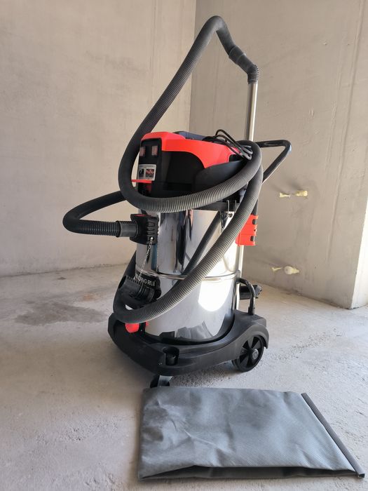 Строительный пылесос.Новый.Продам.