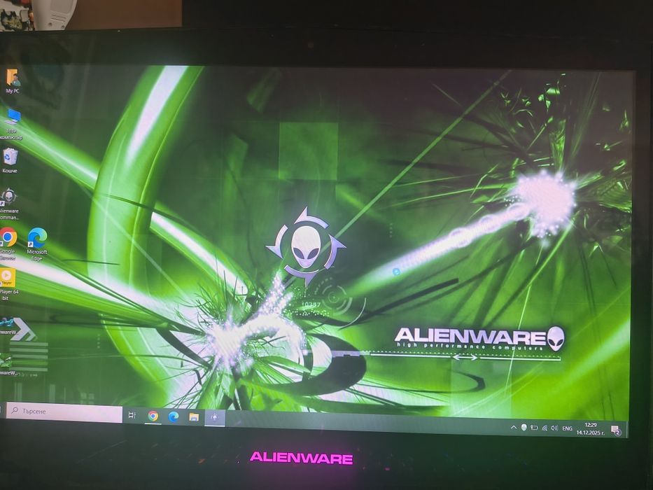 Продавам Dell Alienware M18X