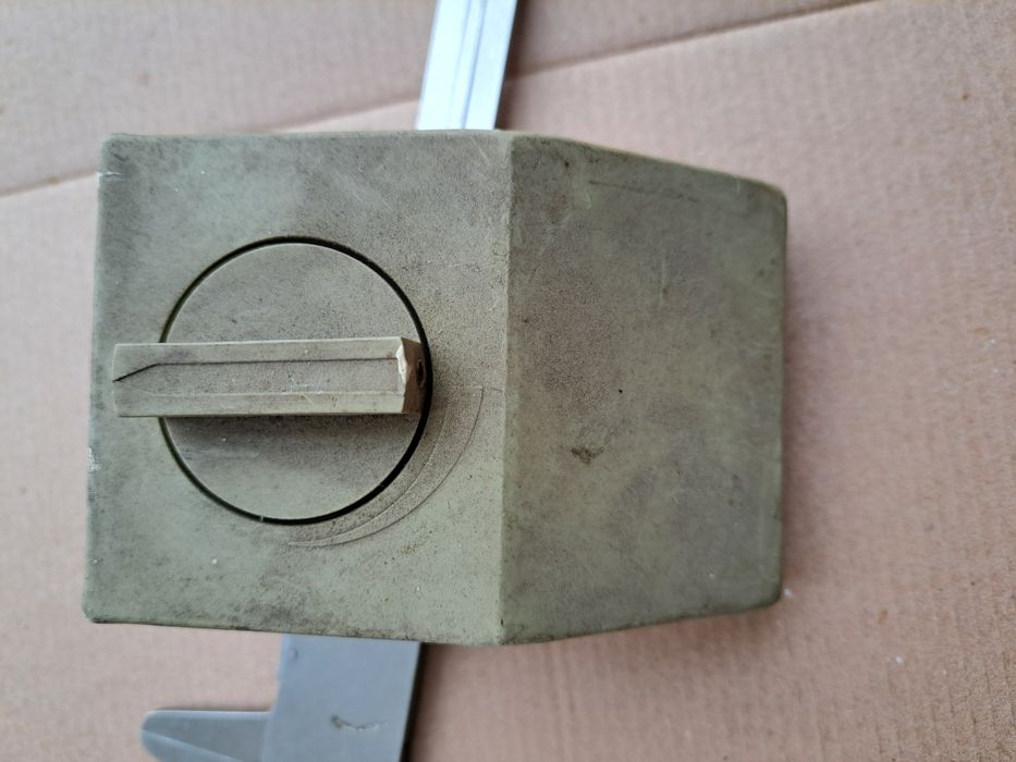 Регулатор на обороти за таванен вентилатор