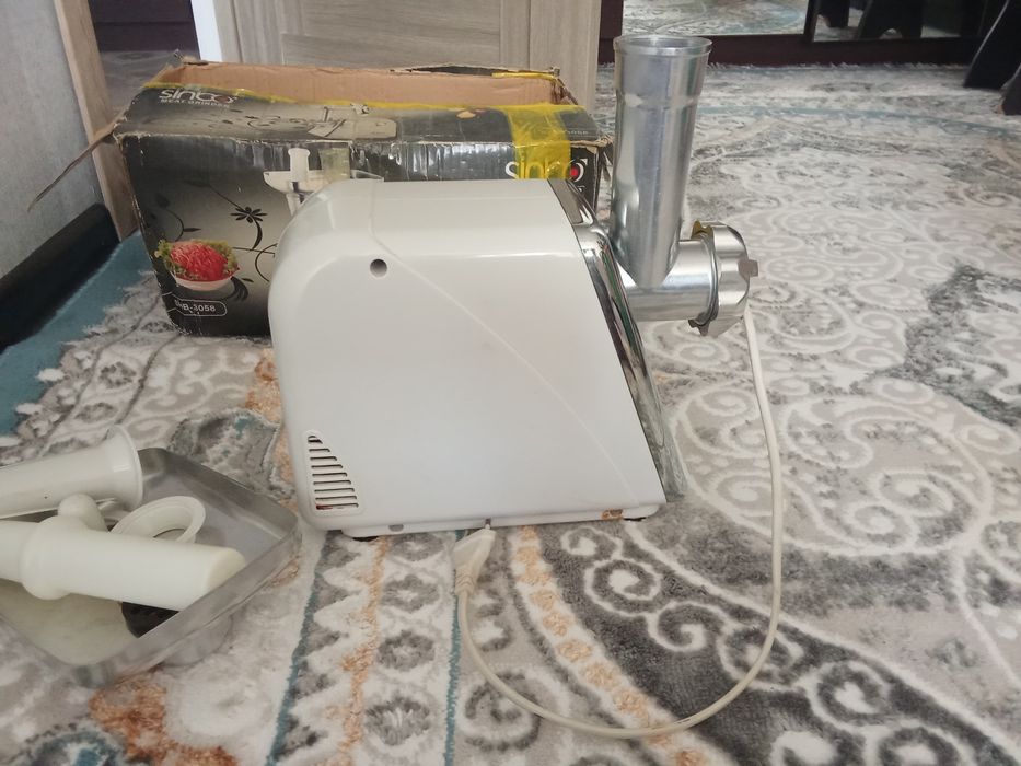 Продам мясорубку.