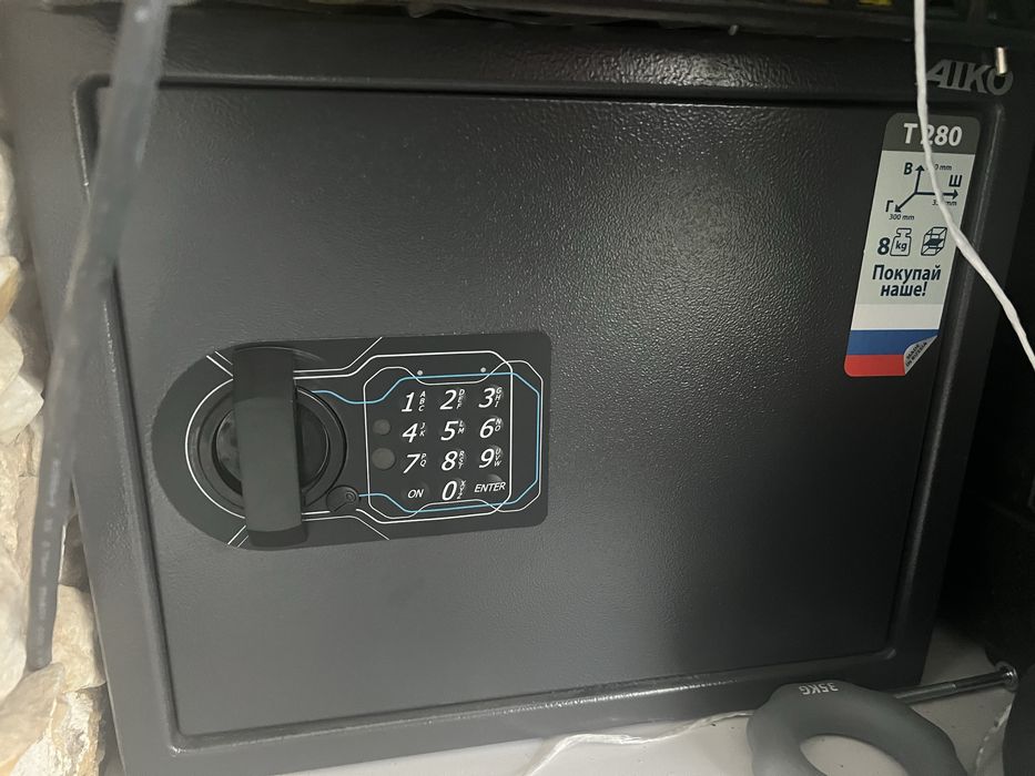 Продам сейф кодовый