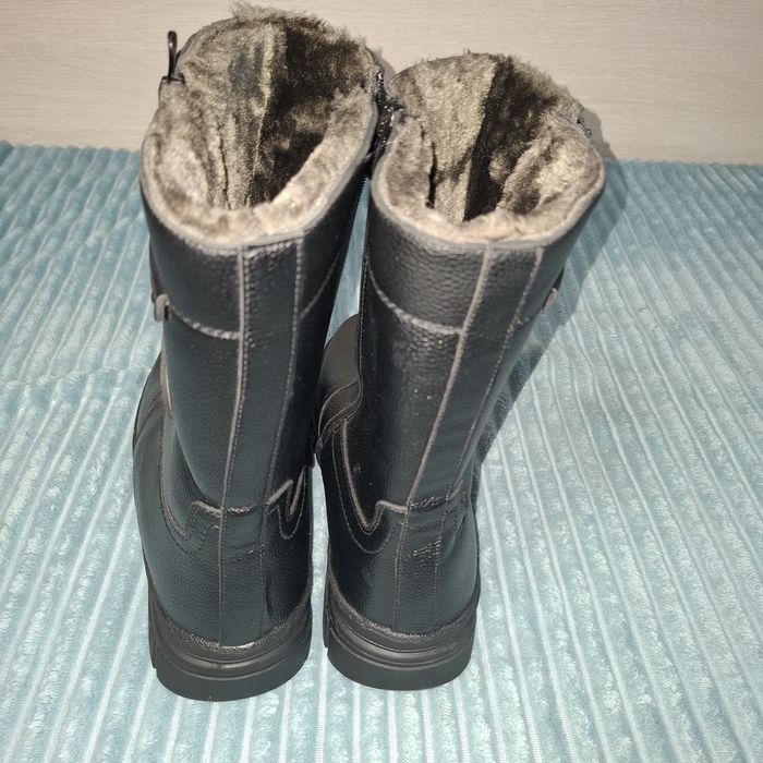 Продам  ботинки  мужские