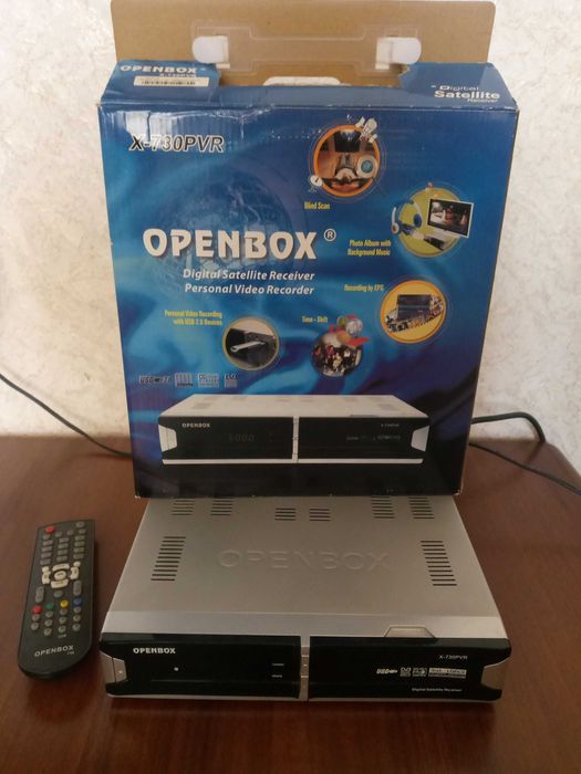 Спутниковый тюнер Openbox 730PVR(есть также параболическая антенна)