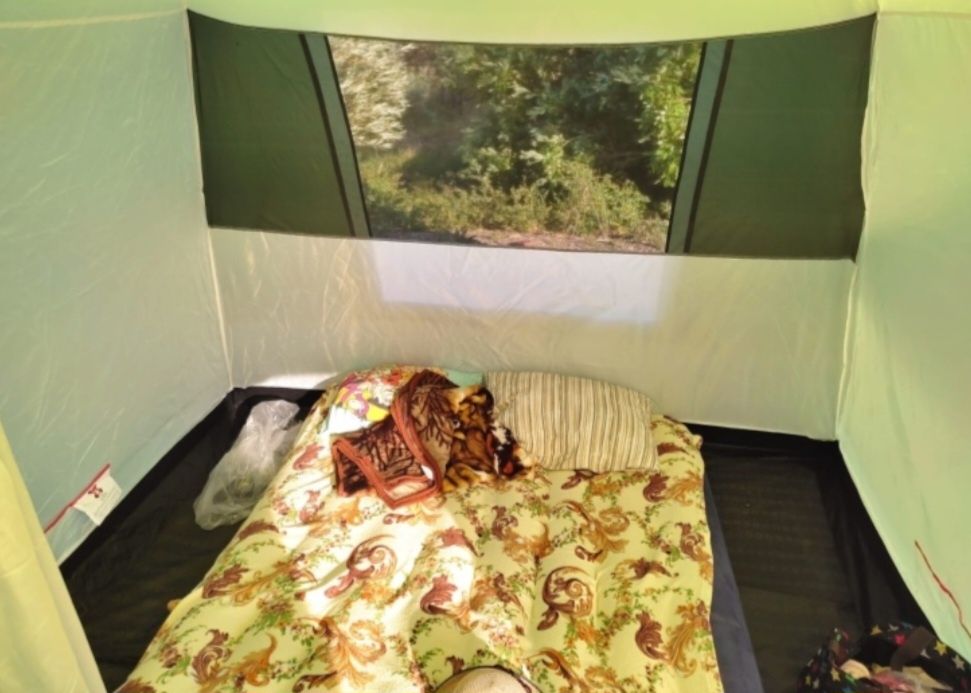 Продам палатку MirCamping ART1006-4 зеленый