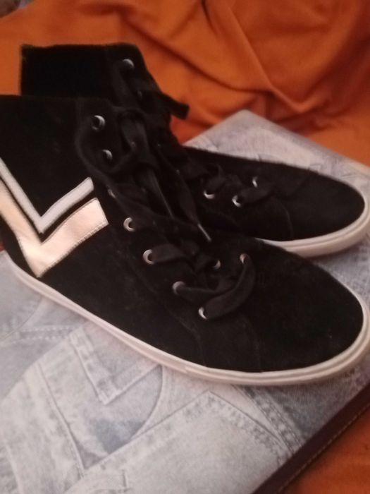 Кецове от естествен велур +подарък