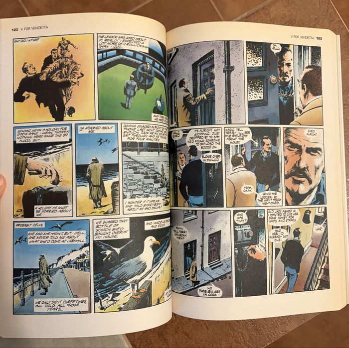 V for Vendetta комикс