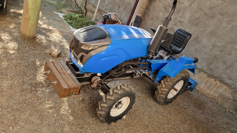 Mini tractor zubr 1105 25 л/с