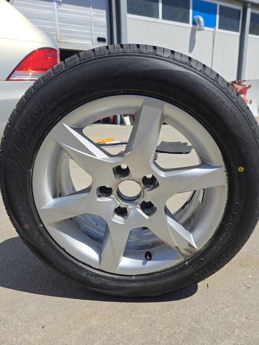 Vand set de 5  jante aliaj