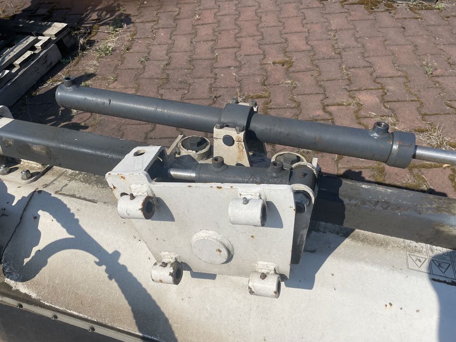 Tocatoare  Hymach bobcat,Unimog,excavator