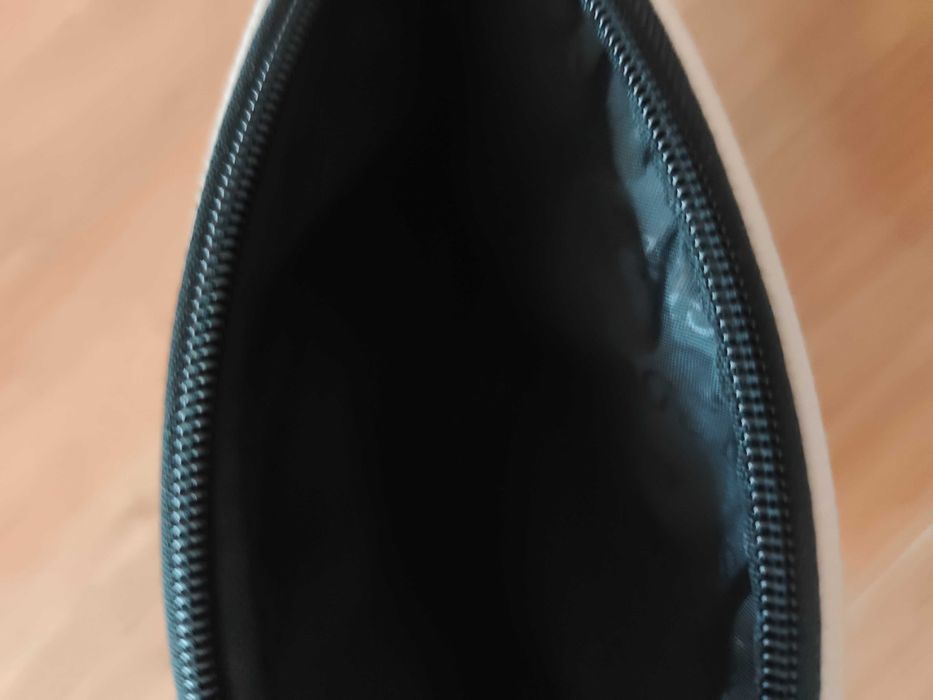 Дамски несесер Guess