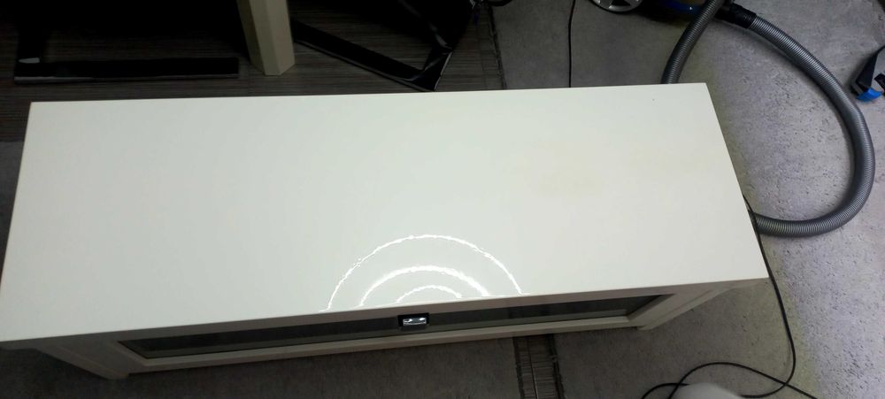 TV шкаф,бял главц