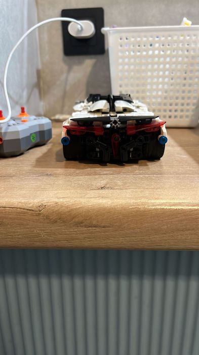 Машинка LEGO на пульте