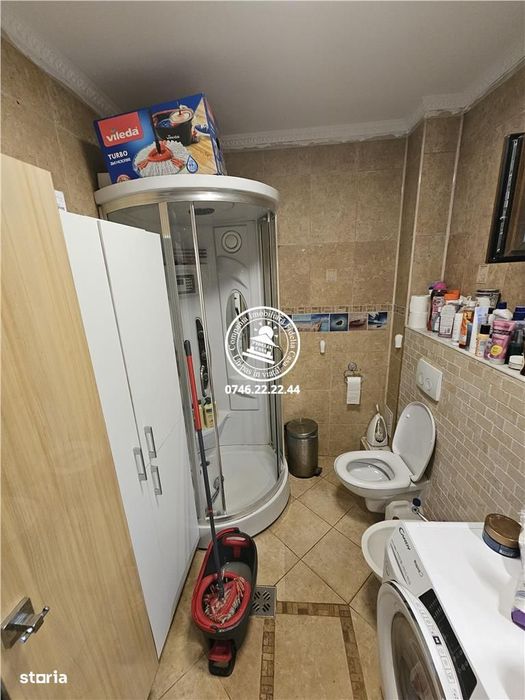 Vila 5 camere, 696 mp teren, Piscina - Aroneanu , Iasi
