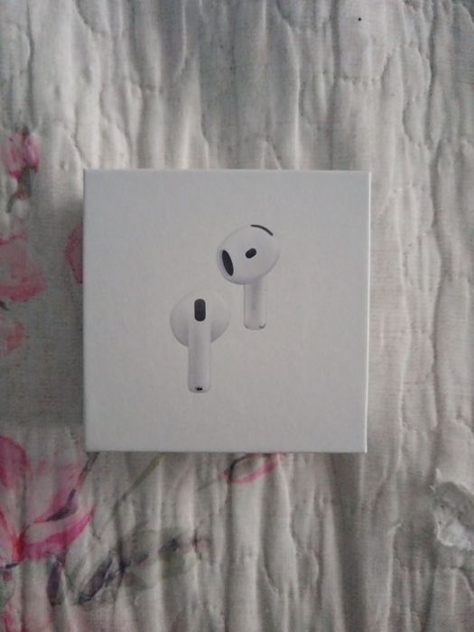 Airpods gen 4 putin folosite