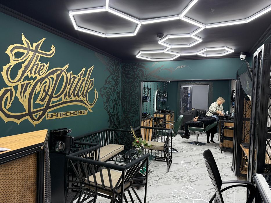 Сдаётся рабочее место (кресло) для барбера в действующем барбершопе.