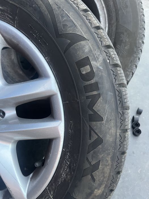 215/65/16 зимни гуми