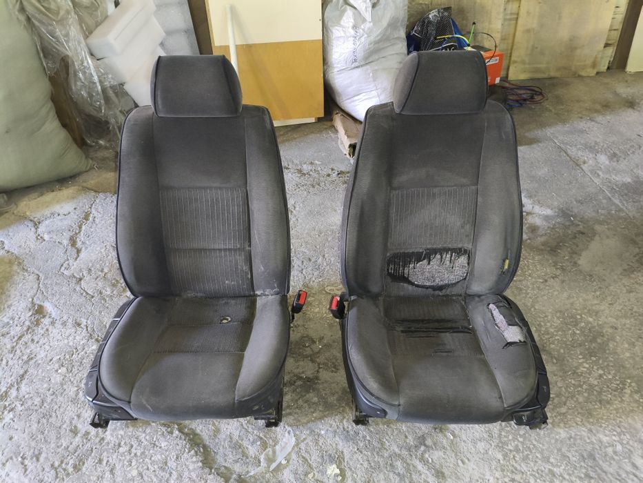Сиденья переднии  от BMW