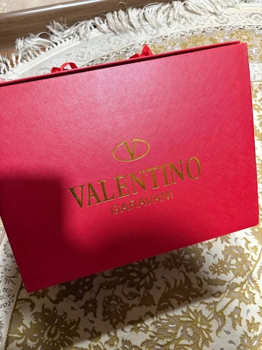 Оригинальная сумка Valentino Garavani. Идеал!