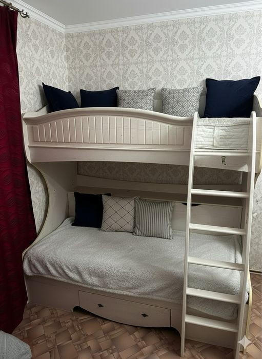 Кровать двухярусная