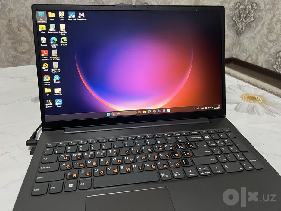 Notebook lenovo v15
