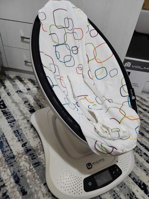 4moms (mamaRoo 4.0) — электронная люлька-качалка