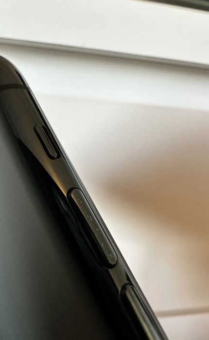 iPhone 11 Pro 64GB Midnight Green