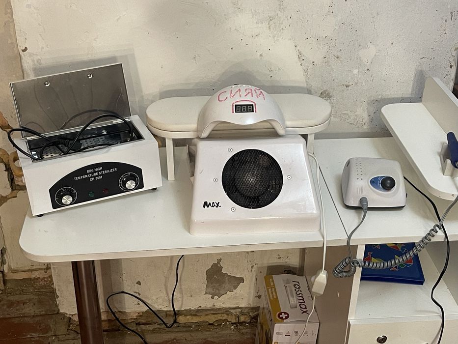 Продам все для маникюра