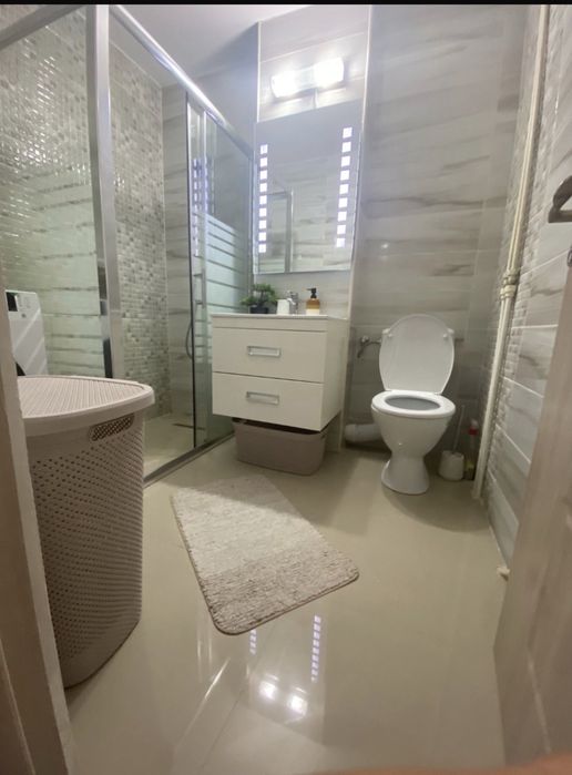 Inchiriez garsoniera  zona buna