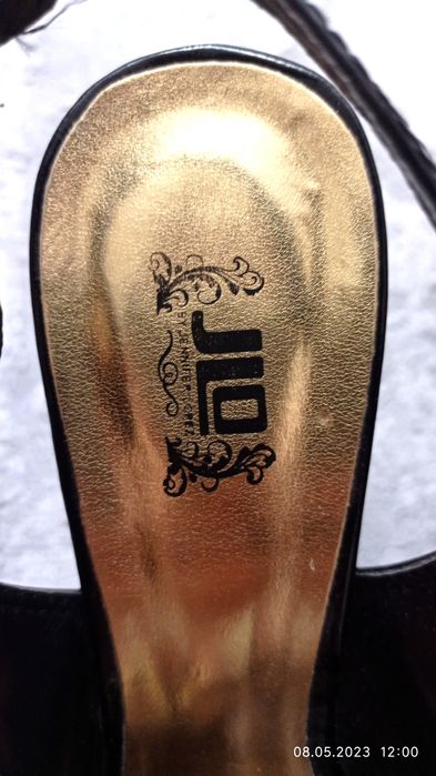 By Jennifer Lopez из США босаножки. Размер 40.