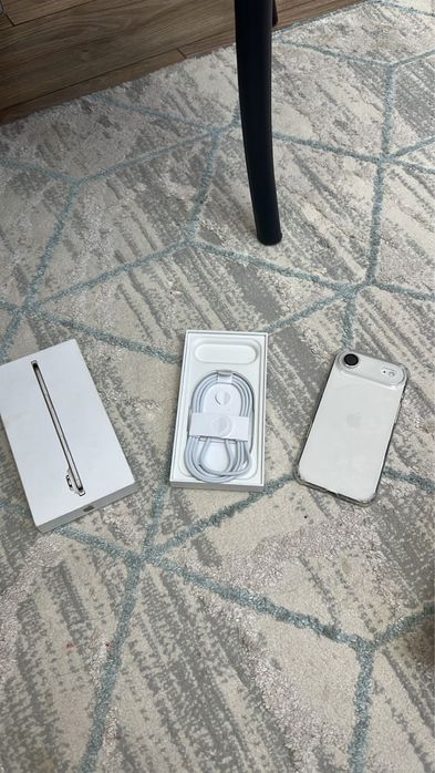 Продам Iphone Air 256 GB