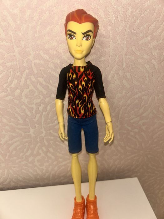 Кукла монст хай Хит Бёрнс