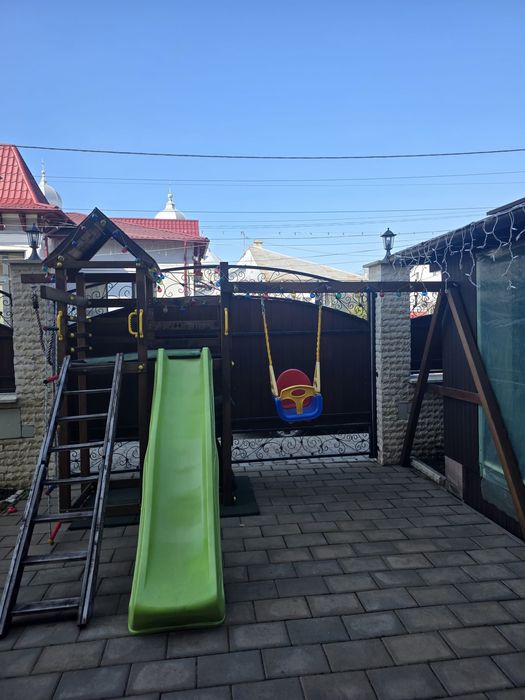 Spațiu de joaca din lemn de pin