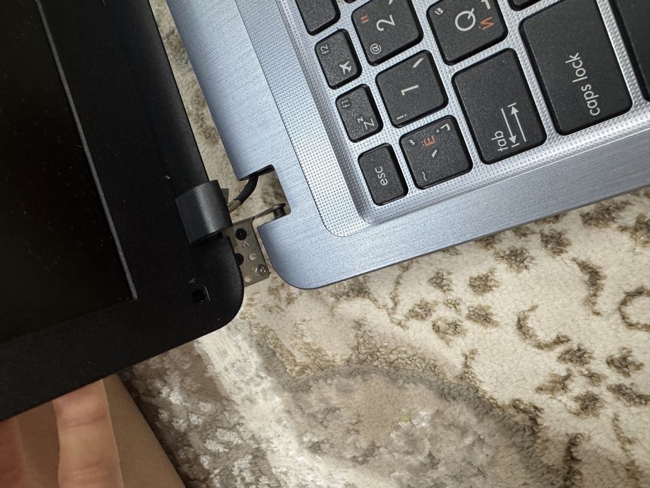 ноутбук ASUS VivoBook 15 X540UAR